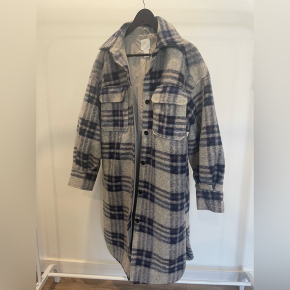 H&M plaid shacket. Well loved but no longer reach for it. - Picture 1 of 4